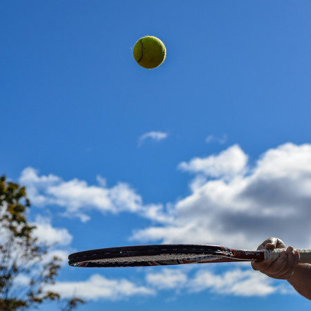 tennis-racket-and-ball